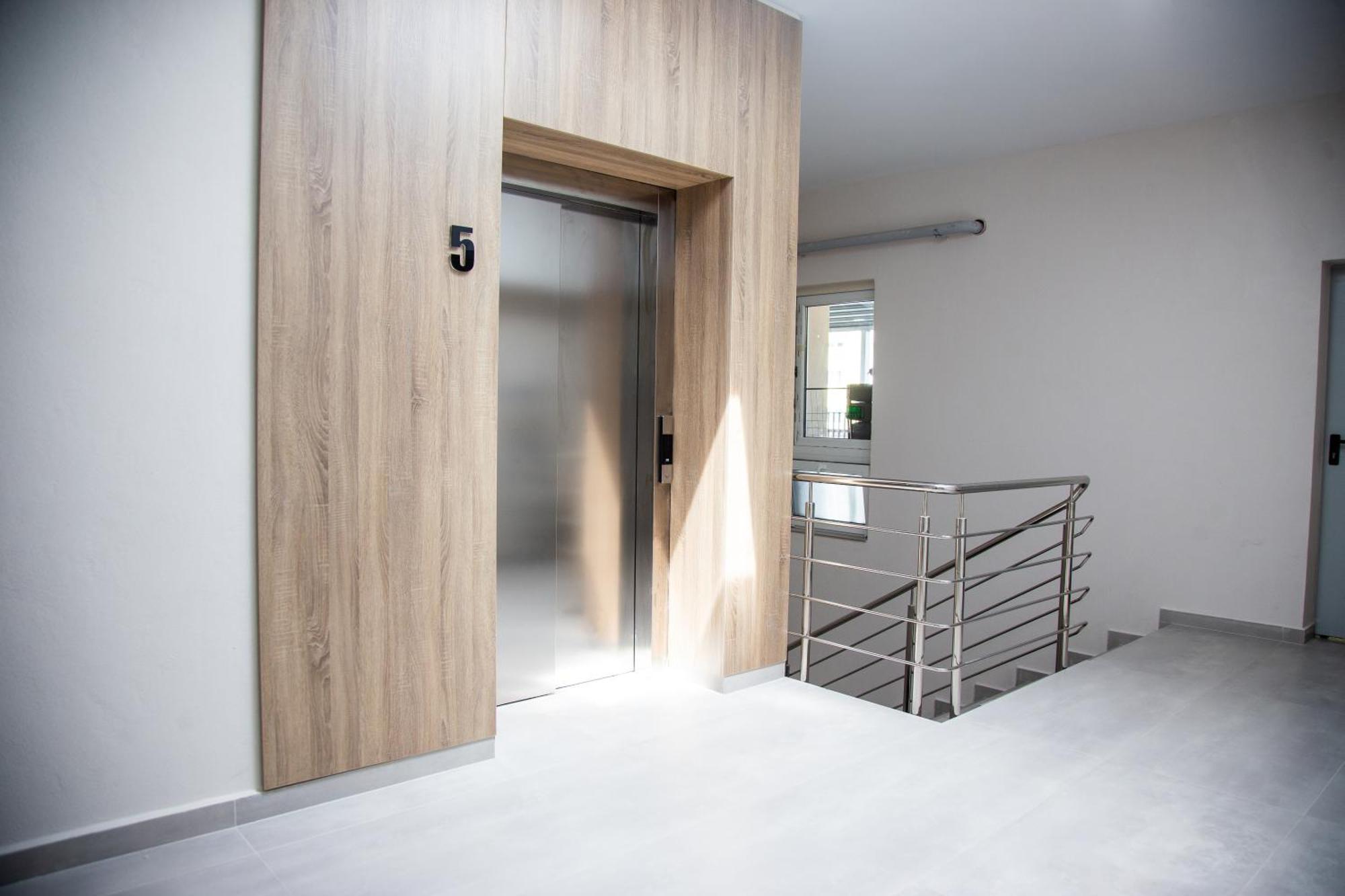 Tampaview Appartamento Braşov